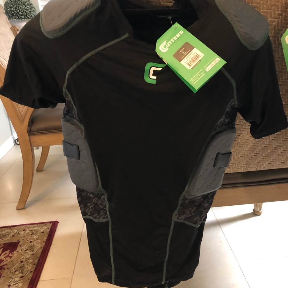 Cutter padded football shirt